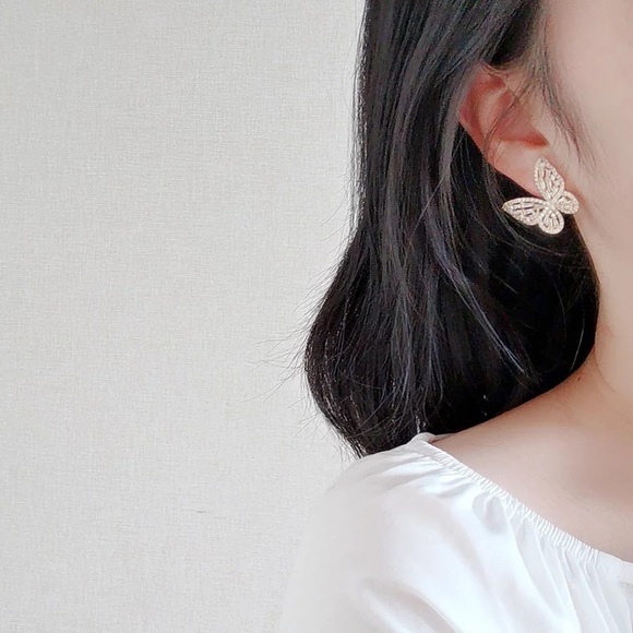 Butterfly earrings - Picture 3 of 5